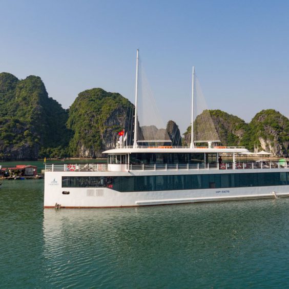 Du thuyền Jade Sails Hạ Long